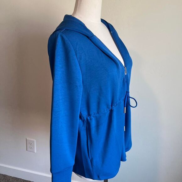 NWT size medium Blue Isabella active wear jacket with hood - Picture 2 of 5